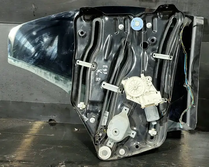 BMW 3 E92 E93 (2005 - 2014) 43R00022 Заднее боковое стекло — фото 3