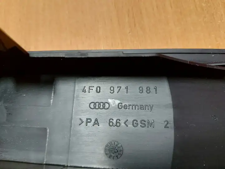 Audi A6 S6 C6 4F (2008 - 2011) 4F0971981 Прочие детали салона — фото 2