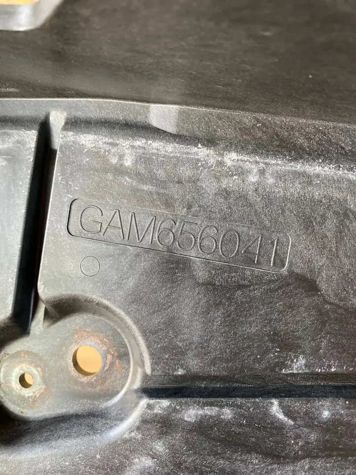 Mazda 6 (2009 - 2012) GAM656041 Площадка аккумулятора — фото 3