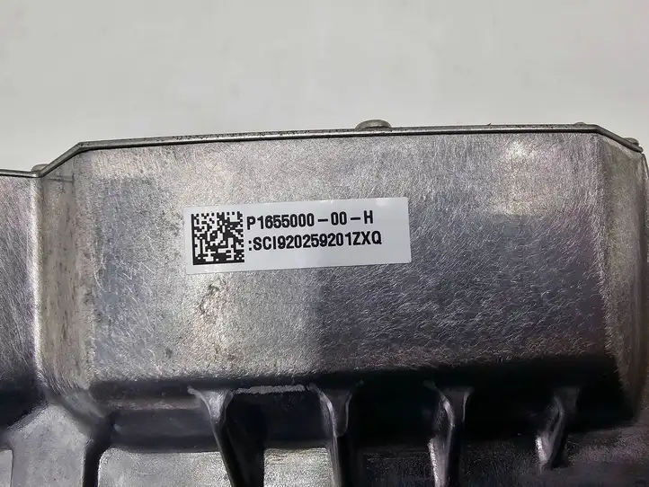 Tesla Model S (2016 - 2021) 165500070I Прочие блоки управления — фото 8