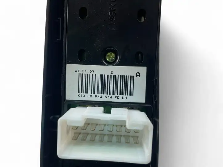 Kia Venga (2010 - 2014) 935701P421 Кнопка стеклоподъемников — фото 7