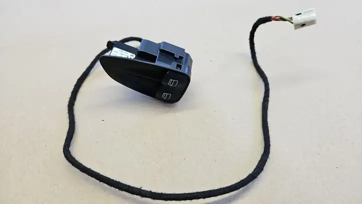 Mercedes-Benz SL R230 (2001 - 2012) A2308211351 Блок кнопок стеклоподъемников — фото 2