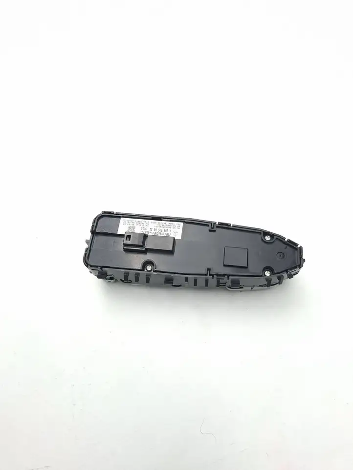 Mercedes-Benz C W205 (2014 - 2021) A2059056811 Блок кнопок стеклоподъемников — фото 5