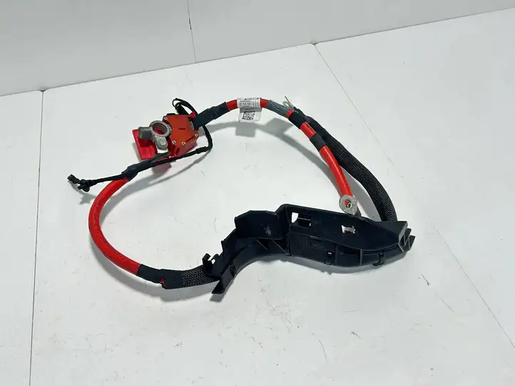 BMW 3 G20 G21 (2019 - ) 8704706 Плюсовой провод аккумулятора — фото 5