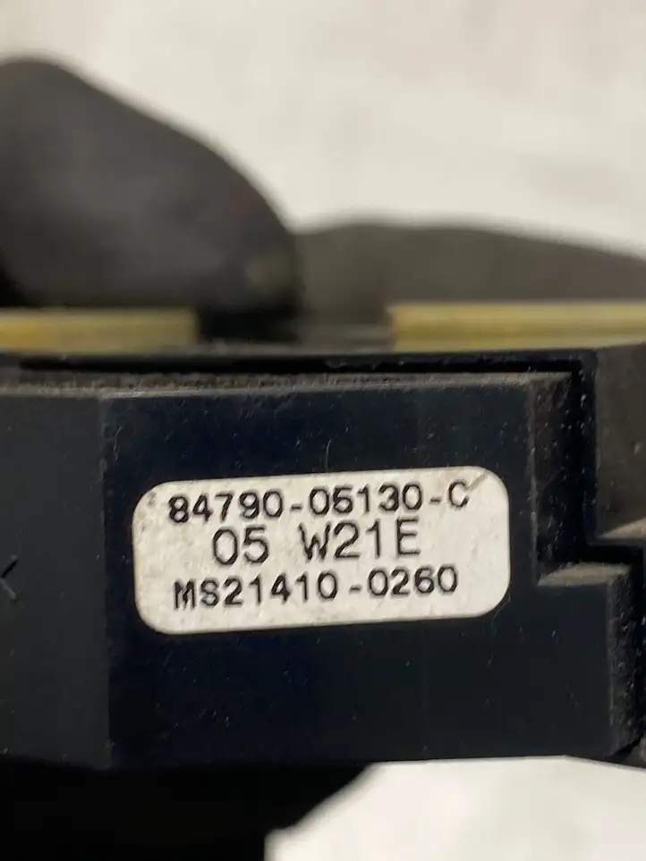 Toyota Avensis T250 (2003 - 2006) 8479005130C Кнопка обогрева стекла — фото 4