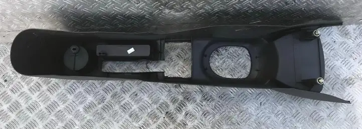 Toyota Yaris (2005 - 2009) 589100d010 Прочие детали салона — фото 2