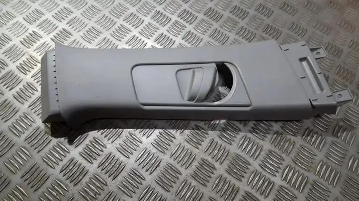 Toyota RAV 4 (XA30) (2006 - 2016) 7302353010 Прочие детали салона — фото 1