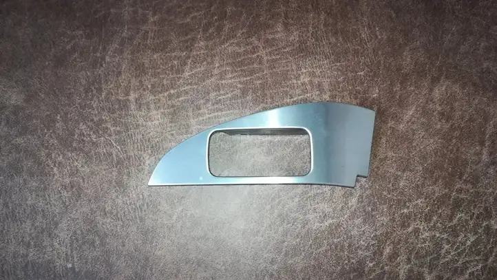 Mercedes-Benz C W203 (2000 - 2007) A2037272028 Прочие внешние детали — фото 1