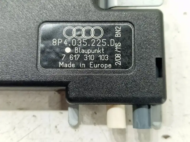 Audi A3/S3 8P (2004 - 2008) 8P4035225D Усилитель антенны — фото 3