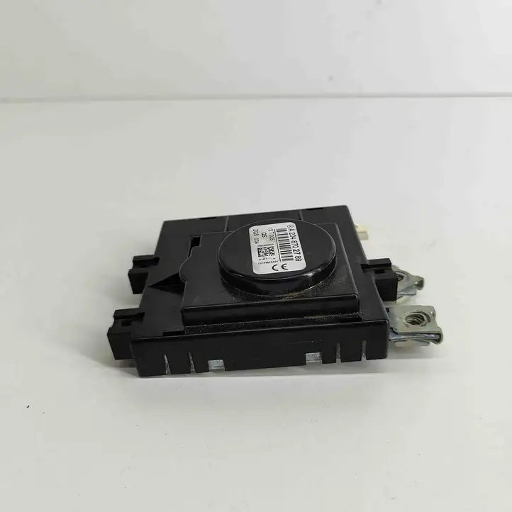 Mercedes-Benz C W204 (2007 - 2014) A2048702789 Усилитель антенны — фото 3