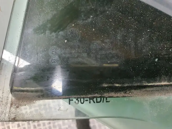 BMW 3 F30 F35 F31 (2012 - 2018) 51357259819 Стекло задней двери — фото 2
