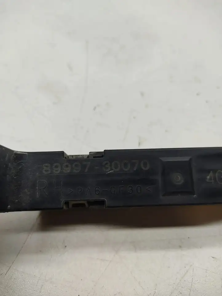 Toyota Avensis T270 (2012 - 2015) Антенна системы Keyless — фото 3