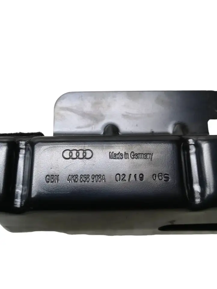 Audi A7 S7 4K8 (2018 - ) 4K8858908A Прочие детали салона — фото 6