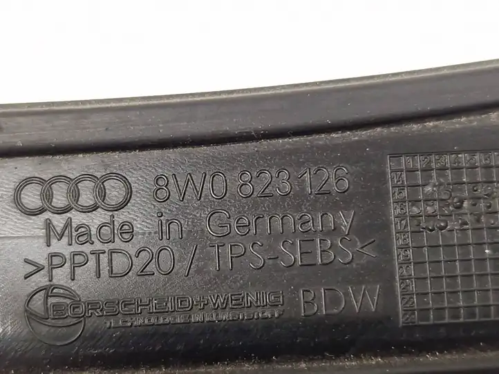 Audi A4 S4 B9 (2015 - 2019) 8W0823126 Прочие детали моторного отсека — фото 6