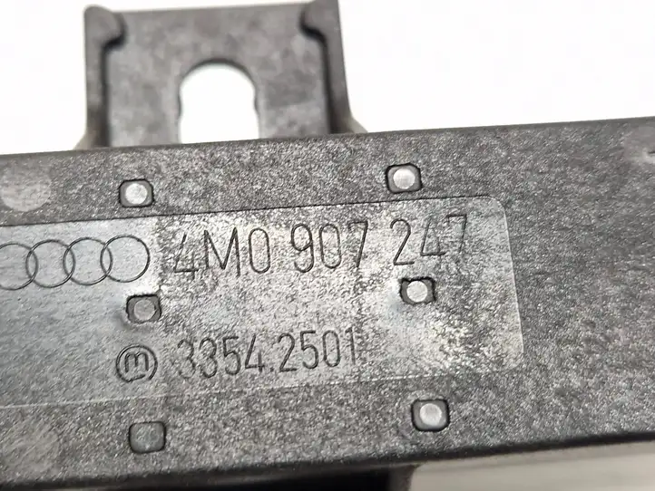 Audi A4 S4 B9 (2015 - 2019) 4M0907247 Антенна системы Keyless — фото 5