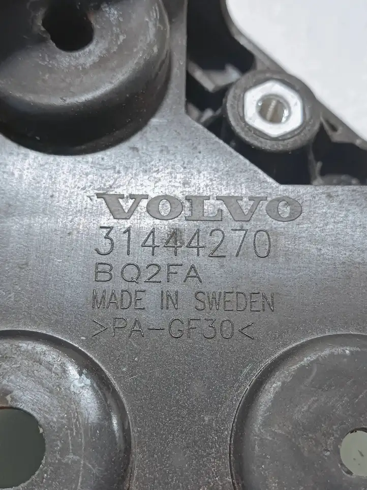 Volvo S90, V90 (2016 - 2020) 31444270 Прочие детали салона — фото 3