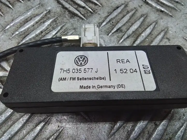 Volkswagen Multivan T5 (2003 - 2015) 7H5035577J Усилитель антенны — фото 2