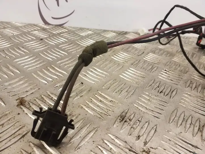 Renault Trafic III (X82) (2014 - ) T1032617W Проводка панели приборов — фото 4