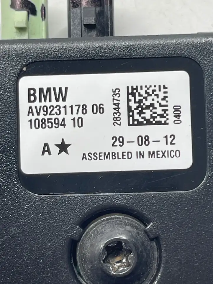 BMW 3 F30 F35 F31 (2012 - 2018) 9231178 Усилитель антенны — фото 3
