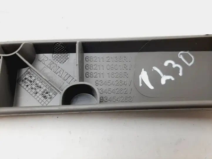 Renault Trafic III (X82) (2014 - )  682112138R Другая деталь салона