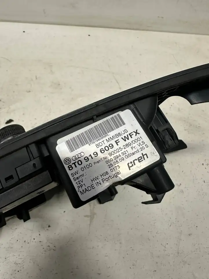 Audi A4 S4 B8 8K (2007 - 2011) 8T0919609F Контроллер мультимедийной системы — фото 6