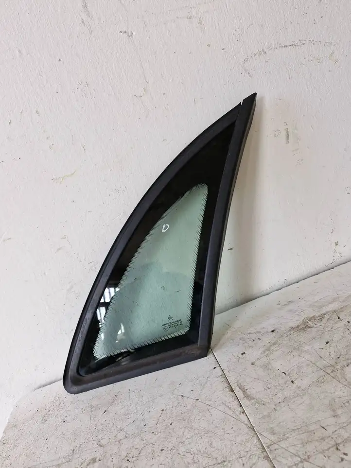 Citroen C5 (2004 - 2008) 43R000464 Заднее боковое стекло — фото 1