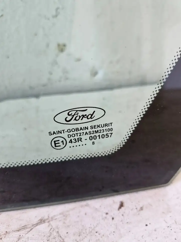 Ford Focus (2005 - 2008) 43R001057 Заднее боковое стекло — фото 2