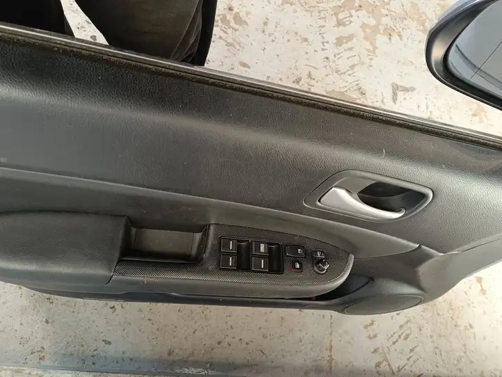 Honda Accord (2003 - 2007) Дверь — фото 2