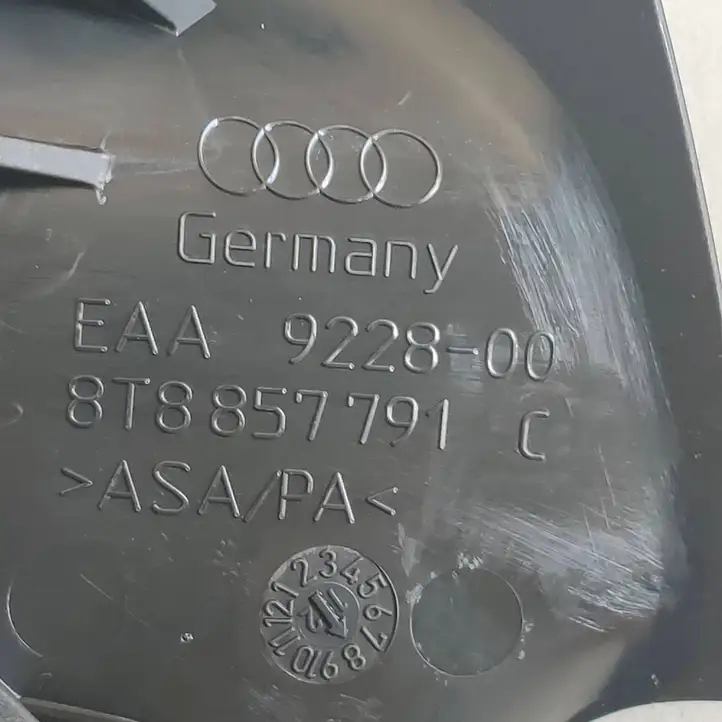 Audi A5 8T 8F (2011 - 2016) 8T8857791C Прочие детали салона — фото 1