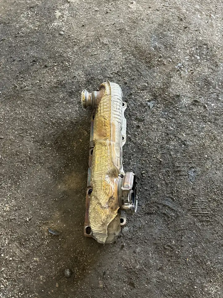 Mercedes-Benz E W213 (2016 - )  654142048 Выпускной коллектор