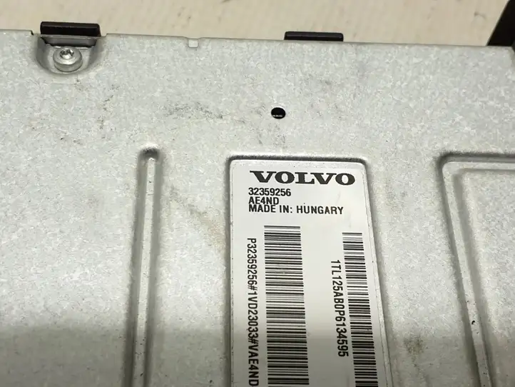Volvo XC60 (2017 - ) 32359256 Усилитель звука — фото 3