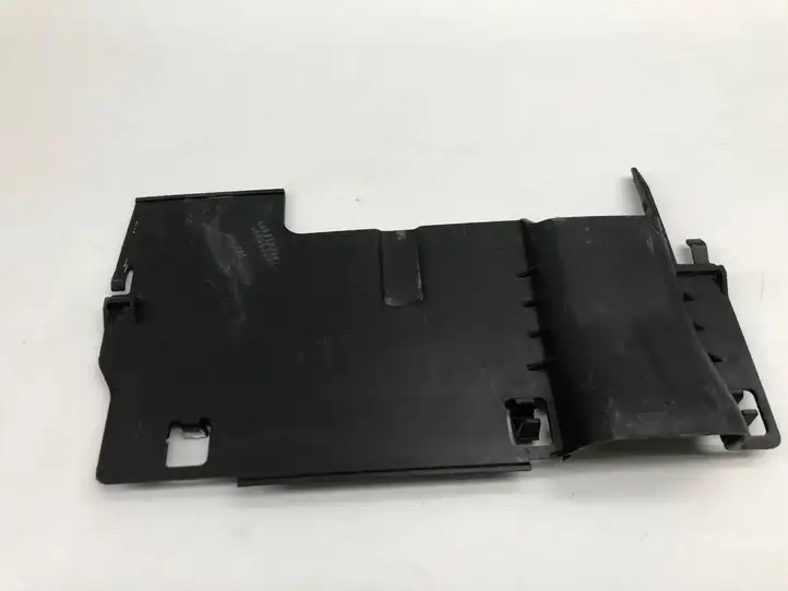 Skoda Fabia Mk1 (6Y) (1999 - 2007)  6Q0915753A Перегородка у аккумулятора