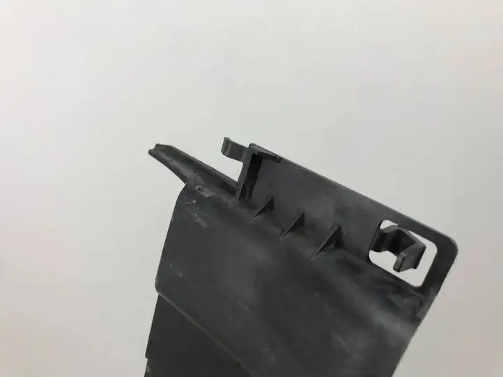 Skoda Fabia Mk1 (6Y) (1999 - 2007)  6Q0915753A Перегородка у аккумулятора