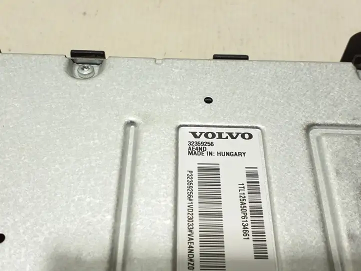 Volvo XC60 (2017 - ) 32359256 Усилитель звука — фото 4