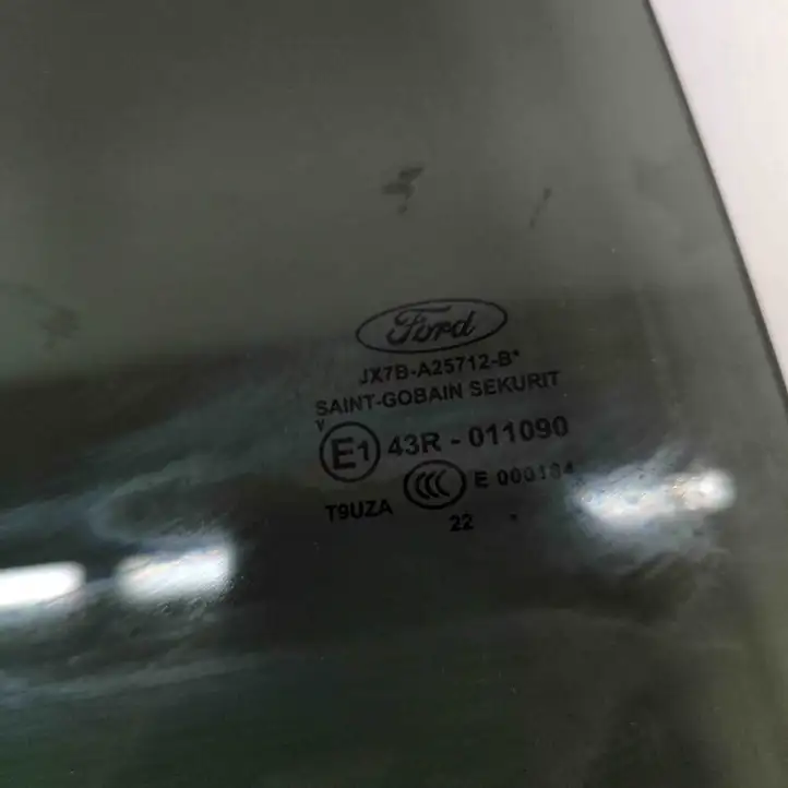 Ford Focus (2019 - ) JX7BA25712B Стекло задней двери — фото 5