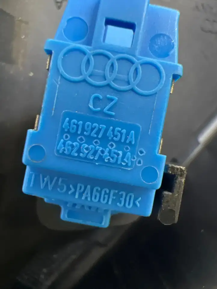 Audi A6 C7 (2011 - 2014) 4G0857505A Пластиковая отделка зеркала — фото 3