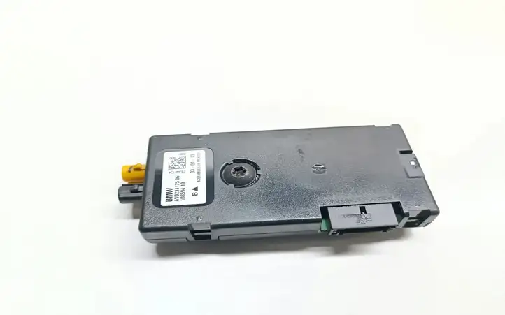 BMW 3 F30 F35 F31 (2012 - 2018) 9231175 Усилитель антенны — фото 1