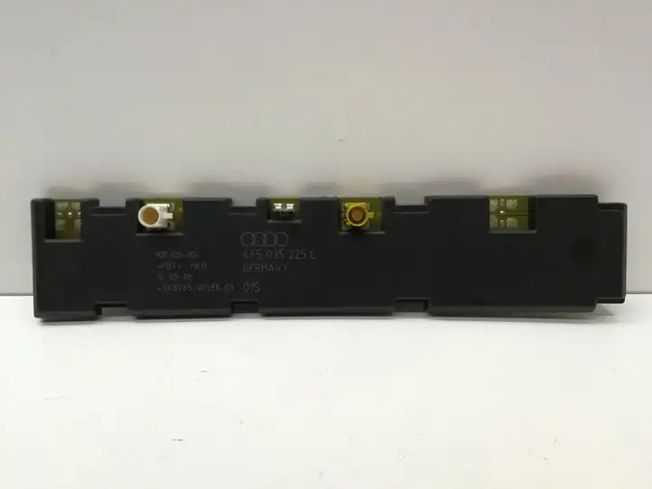 Audi A6 S6 C6 4F (2004 - 2008) 4F5035225L Усилитель антенны — фото 1
