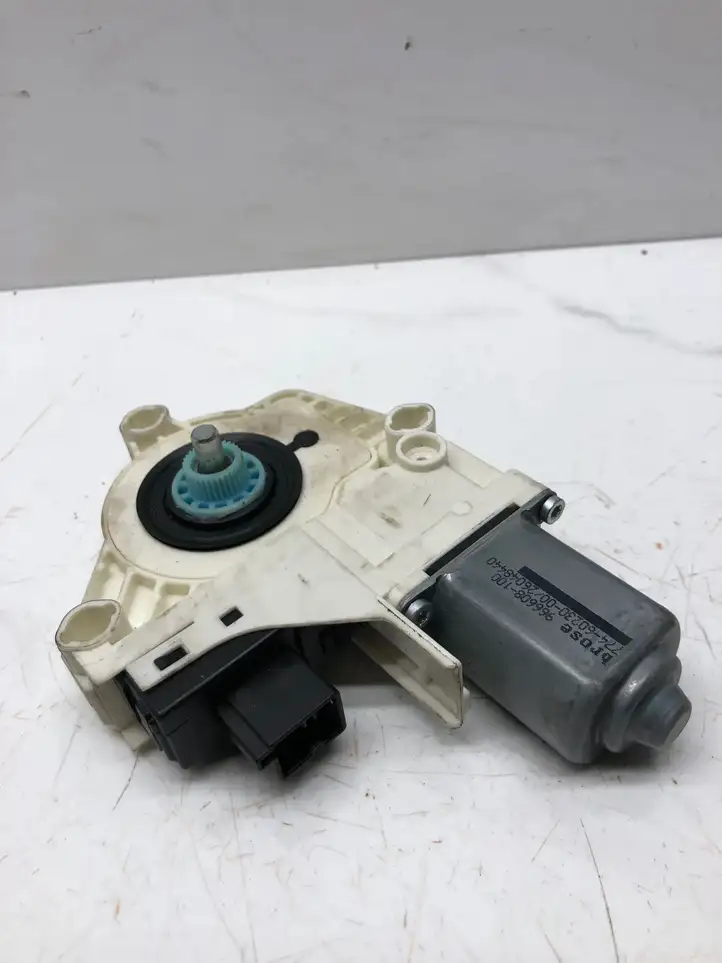 Audi A4 S4 B6 8E 8H (2000 - 2006) 8K0959811 Стеклоподъемник задней двери — фото 4