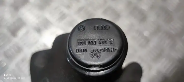Volkswagen Golf V (2003 - 2009) 1K0803899E Болт крепления запасного колеса — фото 2