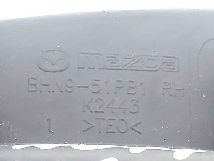 Mazda 3 II (2013 - 2017) BHN951PB1 Накладка крыла — фото 4