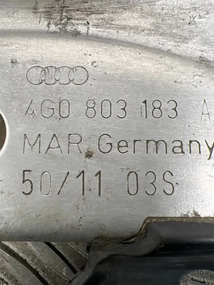 Audi A6 C7 (2011 - 2014) 4G0803183A Прочие детали днища — фото 3