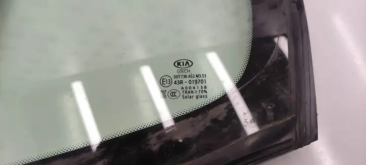 Kia Stinger (2017 - ) 83573J5000 Форточка двери — фото 4