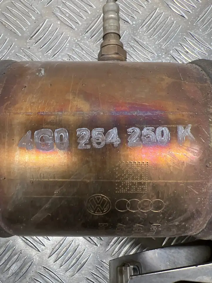 Audi A6 (2011 - 2014)  4g0254250k Катализатор / FAP/DPF фильтр твердых частиц