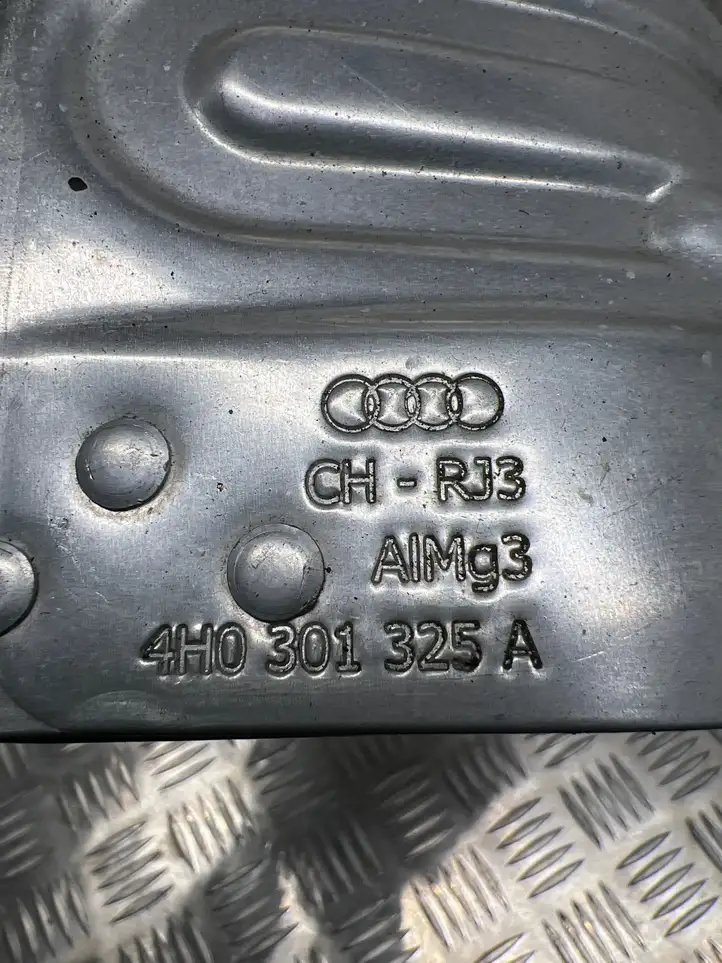 Audi A6 C7 (2011 - 2014) 4H0301325A Теплоизоляция (теплозащита) — фото 3