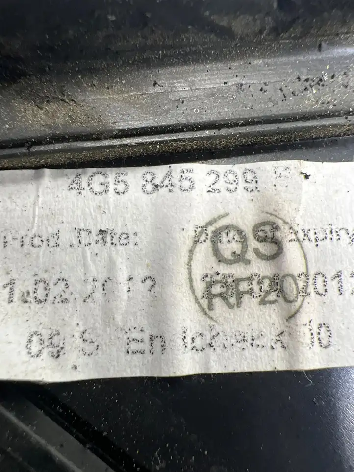 Audi A6 C7 (2011 - 2014) 4G5845299F Заднее боковое стекло — фото 4