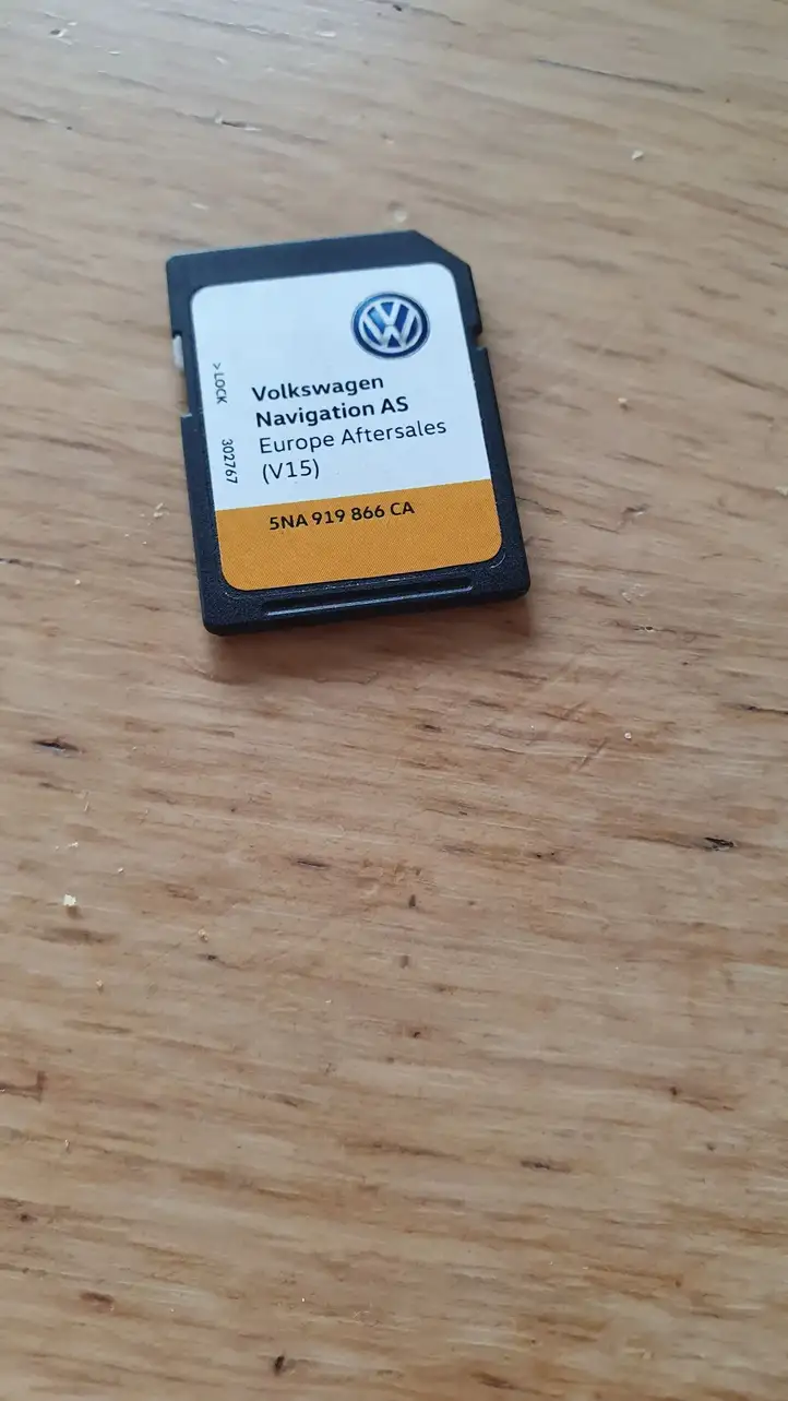 Volkswagen PASSAT B8 (2015 - ) 5NA919866CA Навигационные карты CD/DVD — фото 1