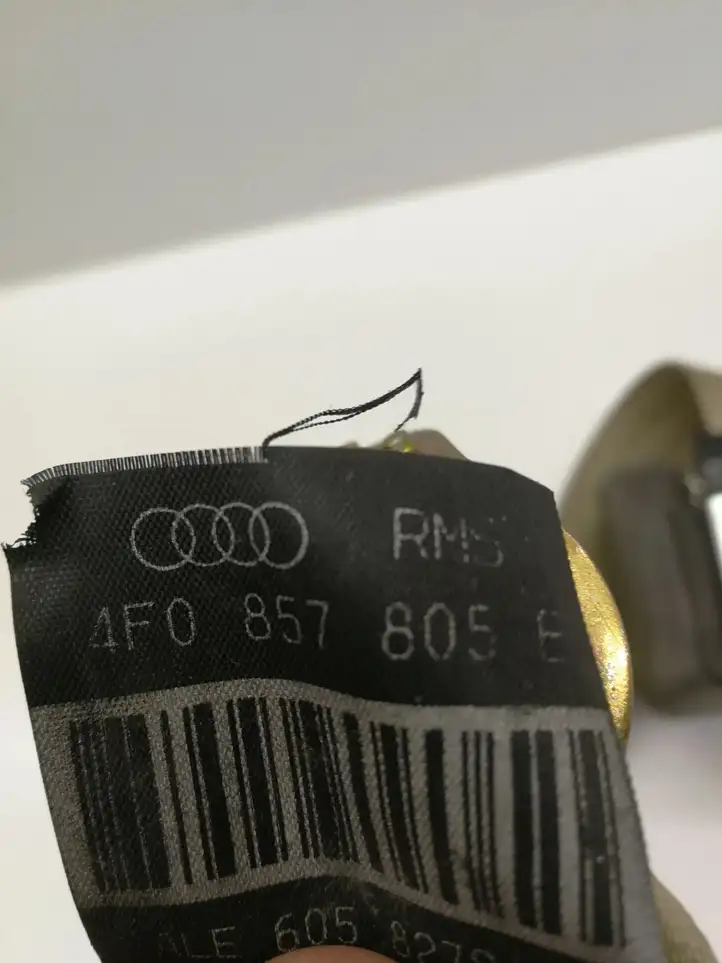 Audi A6 (2004 - 2008)  4F0839462 Задний ремень безопасности