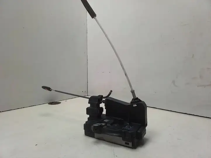 Opel Zafira B (2003 - 2006) PBTGF30 Замок передней двери — фото 1