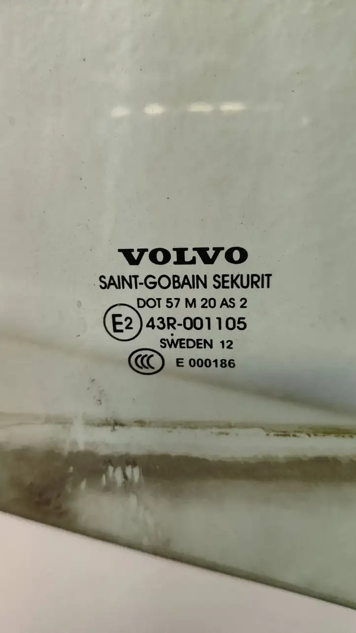 Volvo V60 (2010 - 2013) 43R001105 Стекло задней двери — фото 3